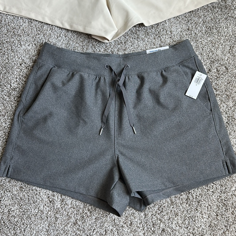 NWT Women's PowerSoft 3" Shorts - Picture 4 of 6